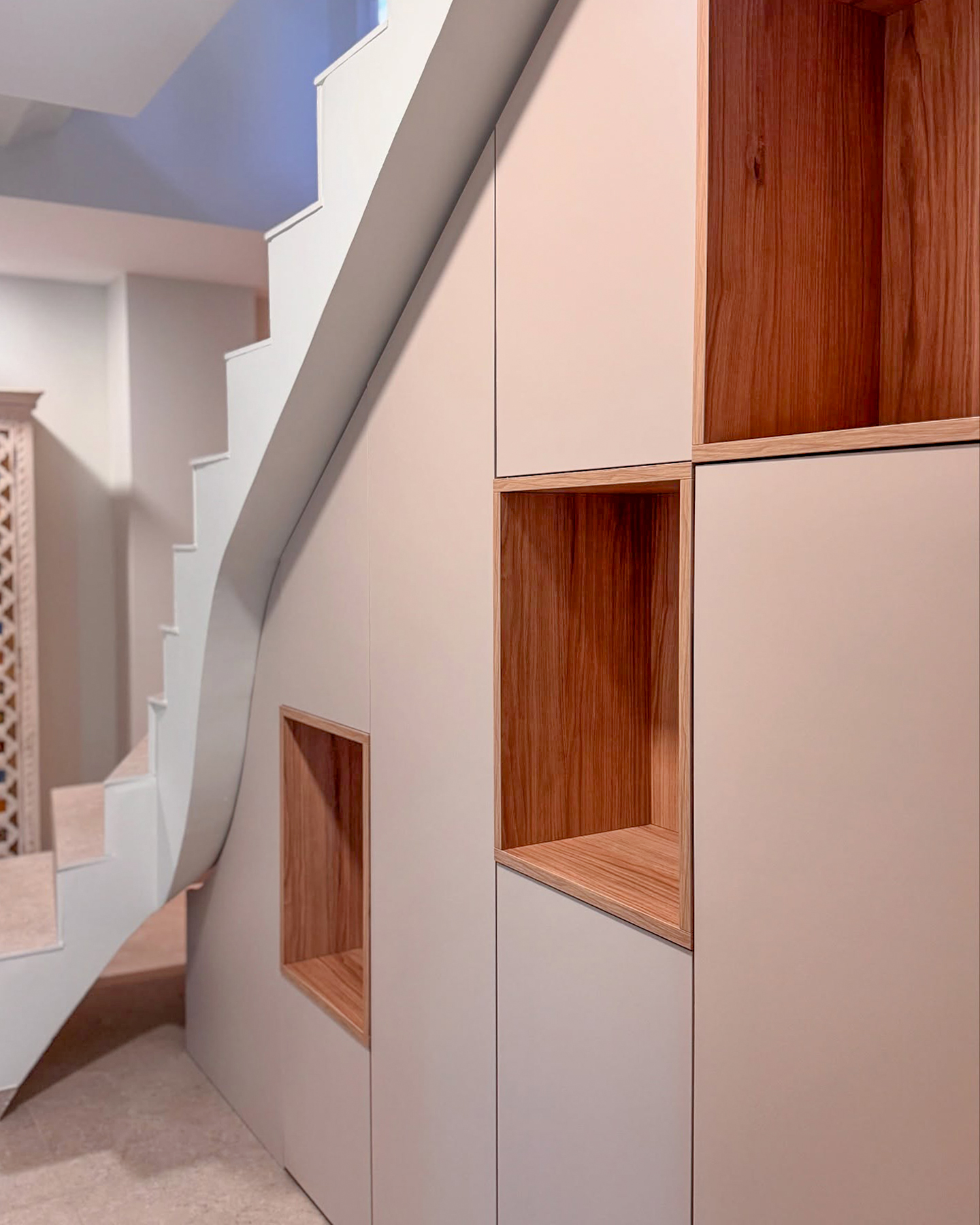 Aménagement sous escalier sur mesure à Metz